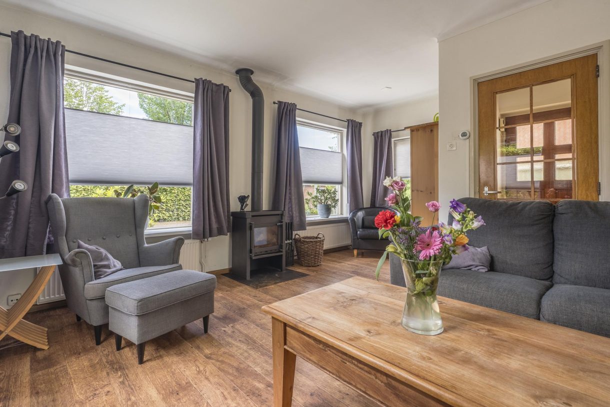 Te koop: Foto Woonhuis aan de Torenweg 14 in Adorp