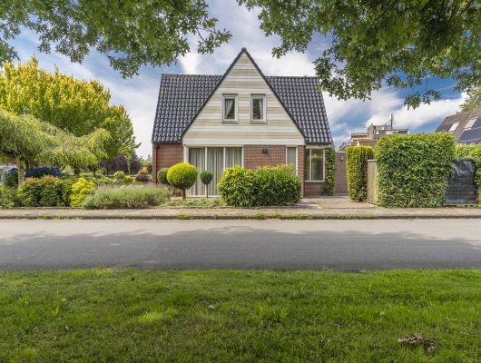 Hoofdfoto van Hoogezand Bachlaan 9