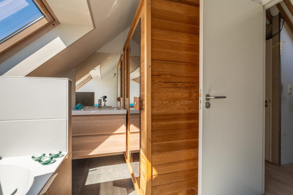 Te koop: Foto Woonhuis aan de Langewijk 6 in Froombosch