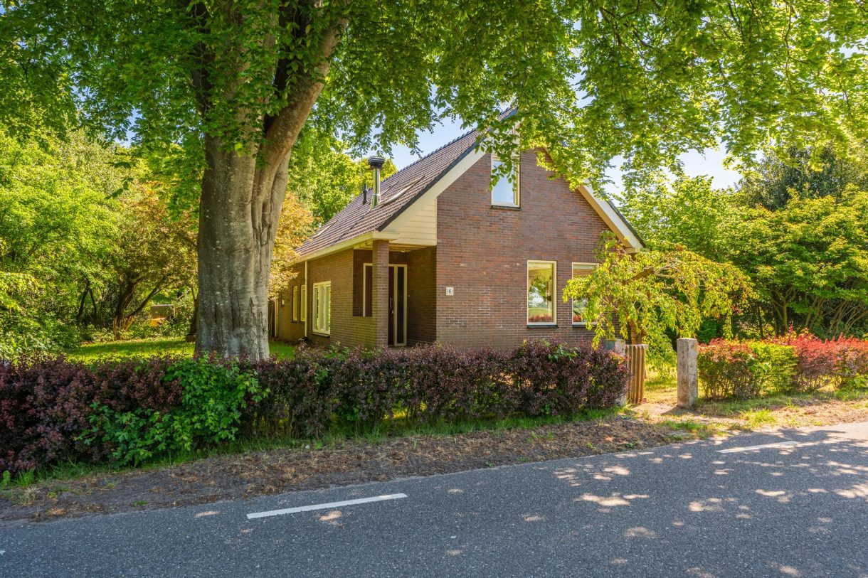 Te koop: Foto Woonhuis aan de Langewijk 6 in Froombosch