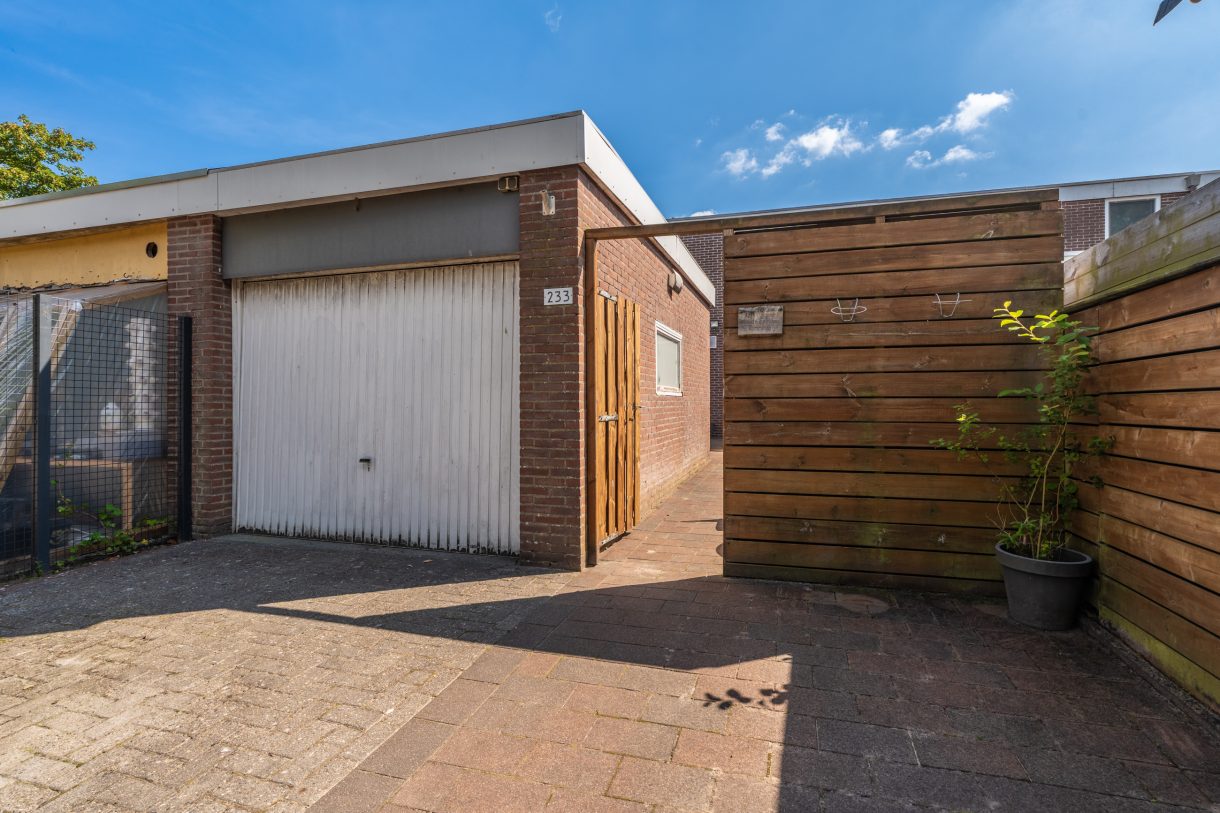 Te koop: Foto Woonhuis aan de Melkweg 233 in Hoogezand