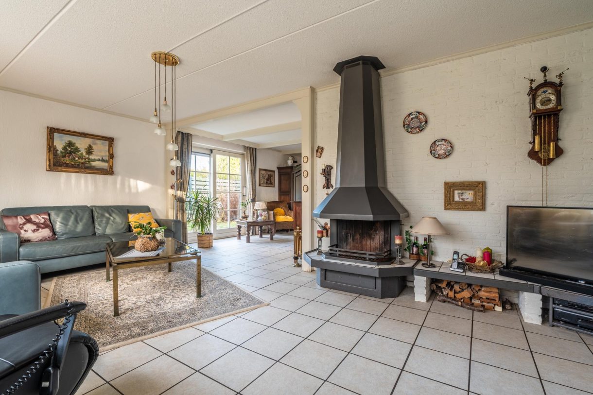 Te koop: Foto Woonhuis aan de Hazelaarweg 9 in Hoogezand