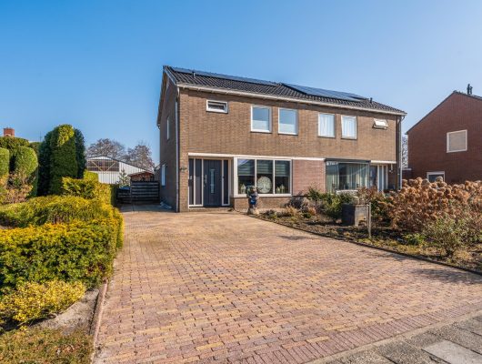 Hoofdfoto van Foxhol Meeuwenstraat 1a