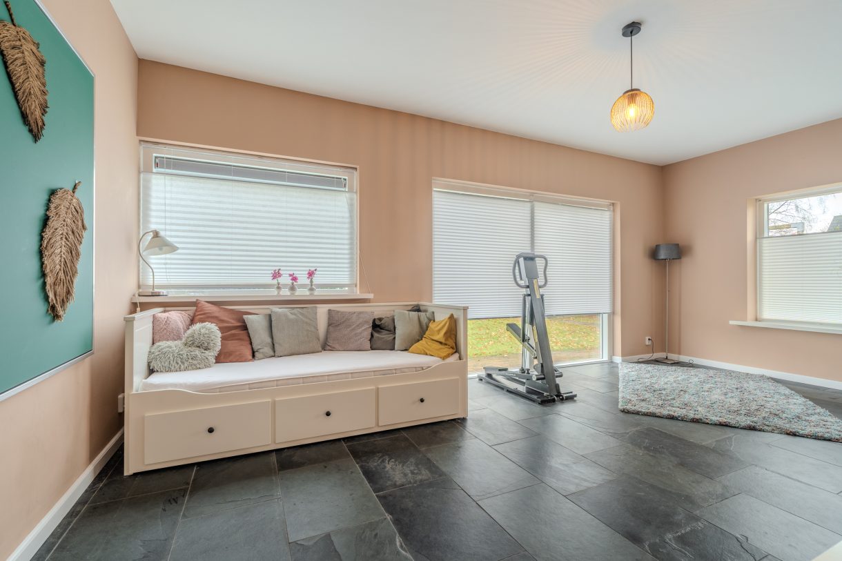 Te koop: Foto Woonhuis aan de Dorpsstraat 64 in Zuidlaarderveen