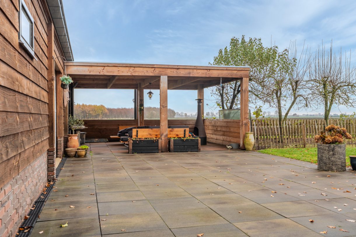 Te koop: Foto Woonhuis aan de Dorpsstraat 64 in Zuidlaarderveen