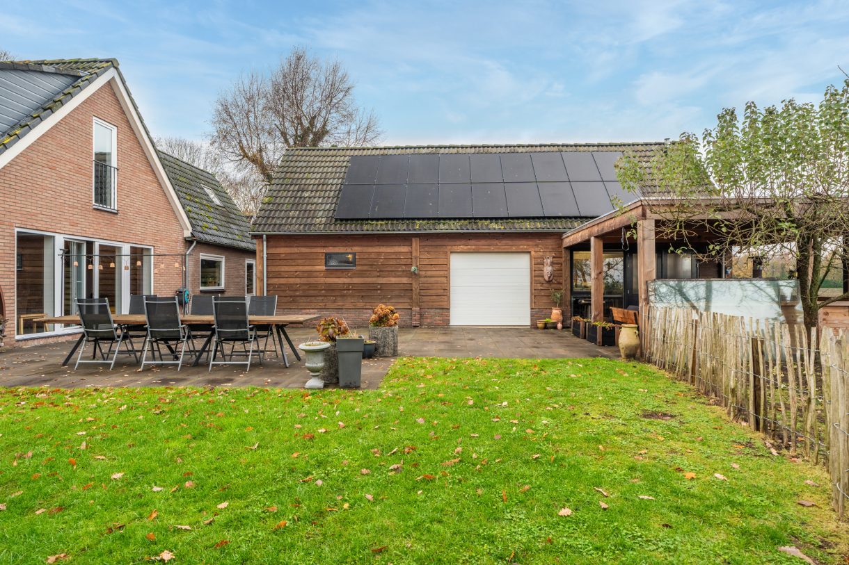 Te koop: Foto Woonhuis aan de Dorpsstraat 64 in Zuidlaarderveen