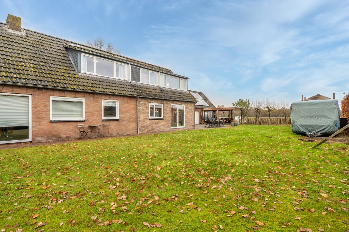 Te koop: Foto Woonhuis aan de Dorpsstraat 64 in Zuidlaarderveen