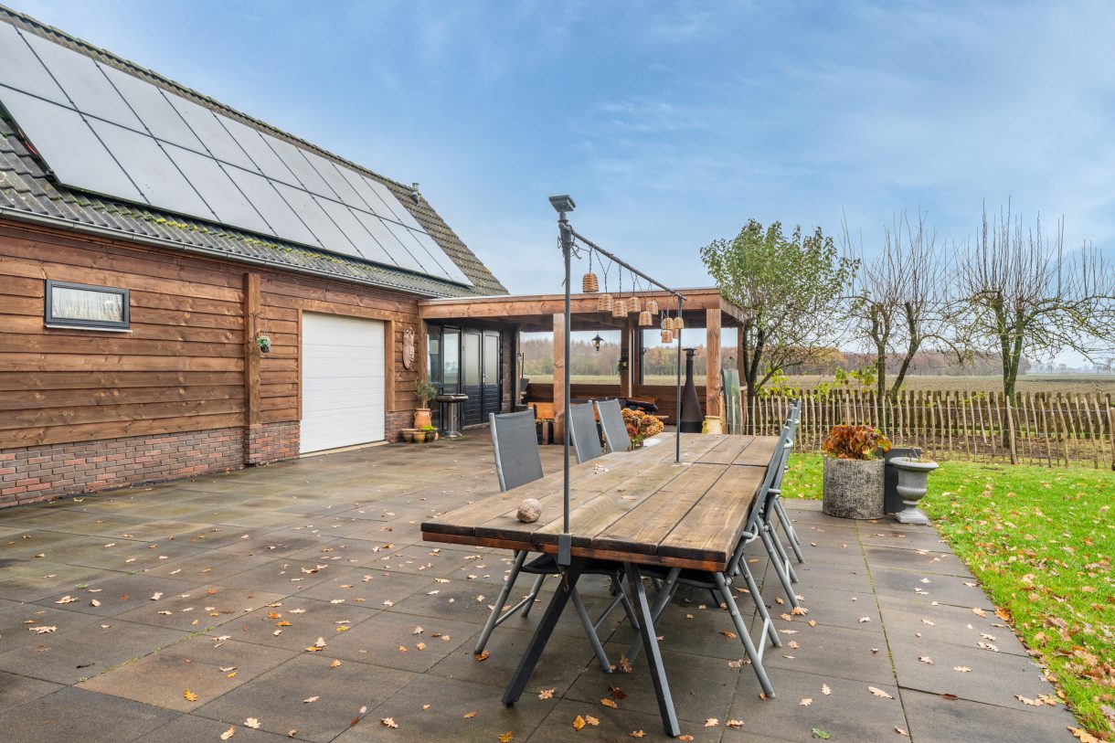 Te koop: Foto Woonhuis aan de Dorpsstraat 64 in Zuidlaarderveen