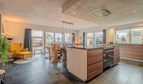 Te koop: Foto Woonhuis aan de Dorpsstraat 64 in Zuidlaarderveen